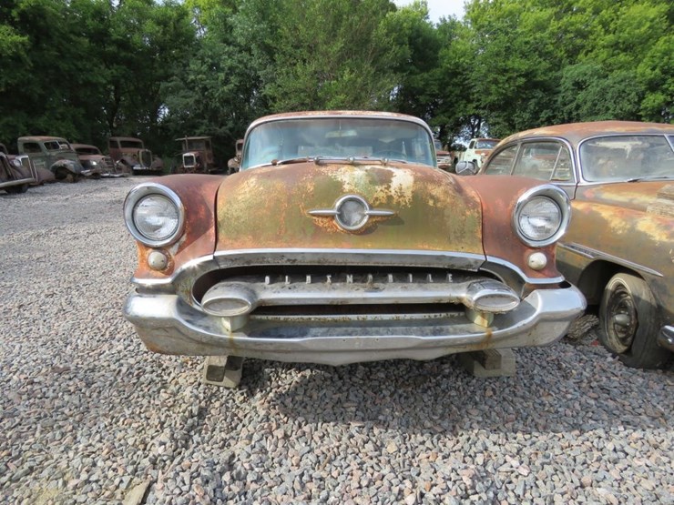 1955-oldsmobile-98-4dr-sedan-cut-to-pickup-image-2