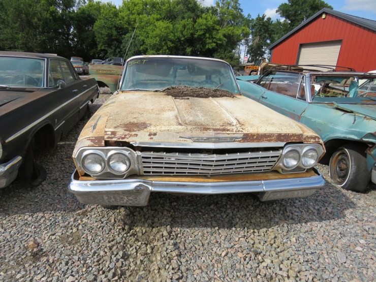 1962-chevrolet-impala-4dr-ht-image-2