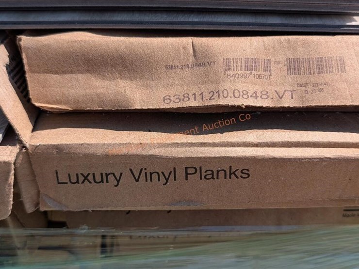 luxury-glue-down-vinyl-flooring-image-10