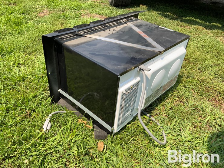 magic-chef-mcd990arb-rv-microwave-image-7