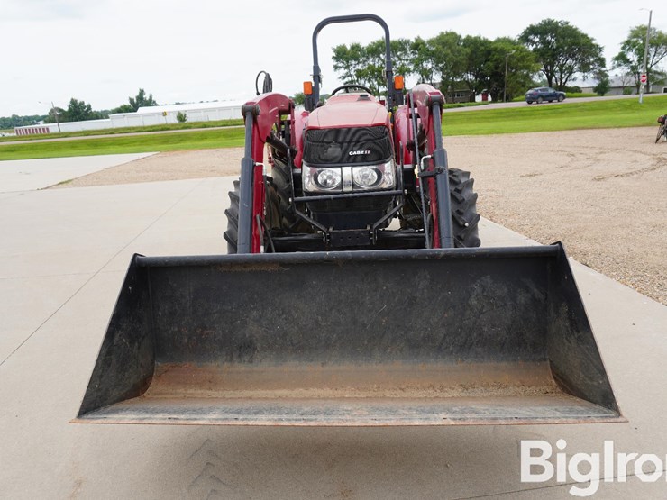 2019-case-ih-farmall-70a-image-2