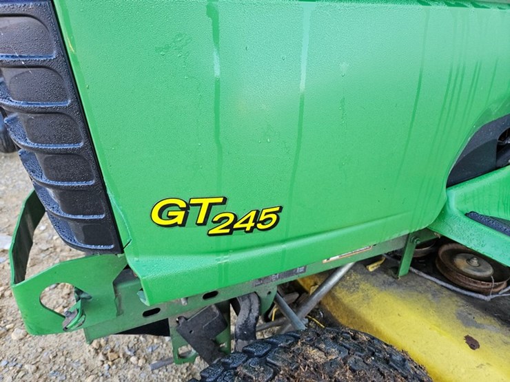 john-deere-245-image-12