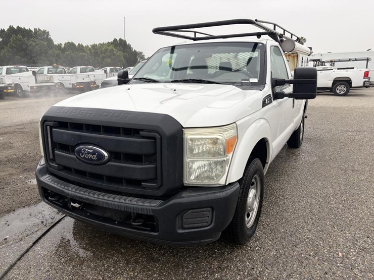 2012-ford-f350-image-1