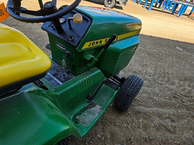 john-deere-214-image-17