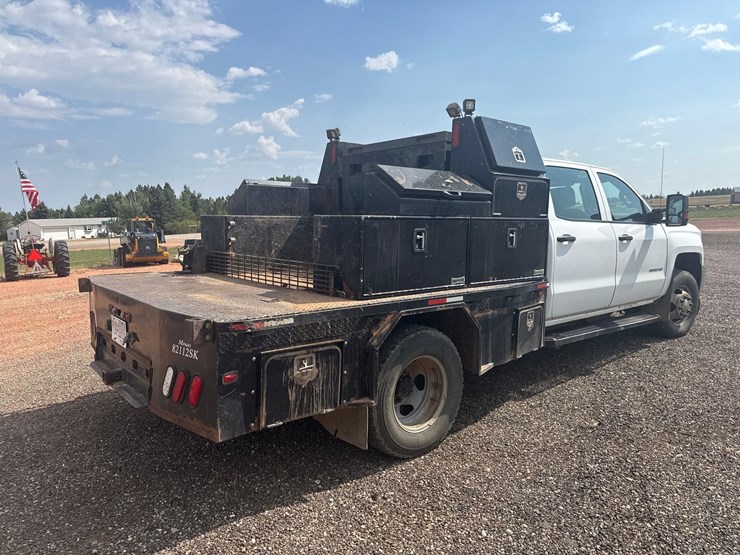 2018-chevrolet-silverado-3500hd-image-5