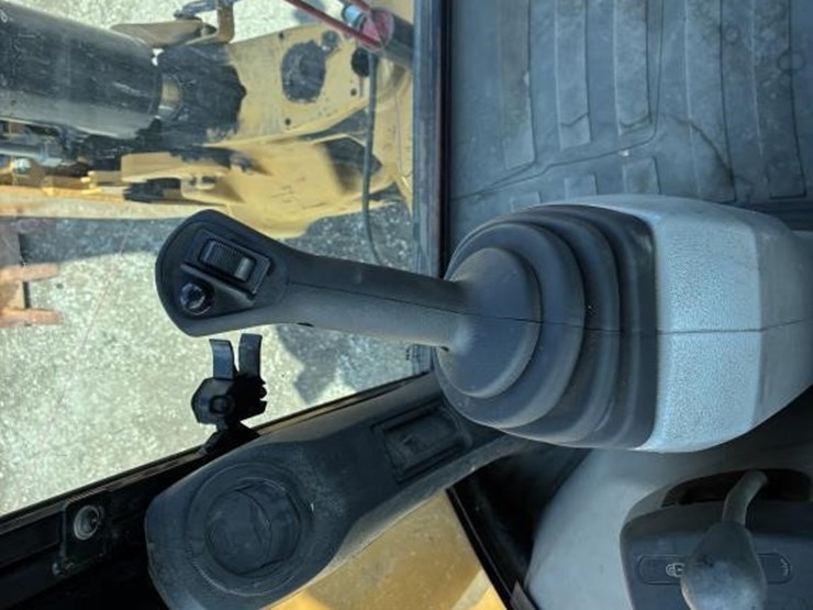 2008-caterpillar-430e-image-29