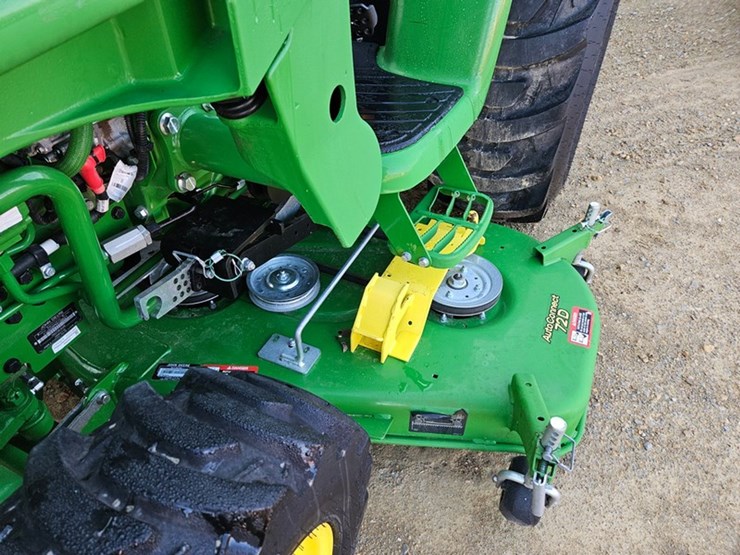 john-deere-3033r-image-15
