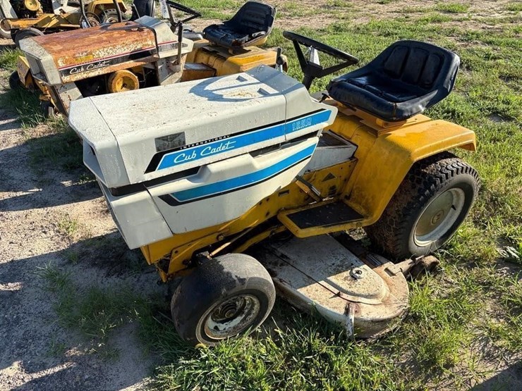 cub-cadet-1650-image-2
