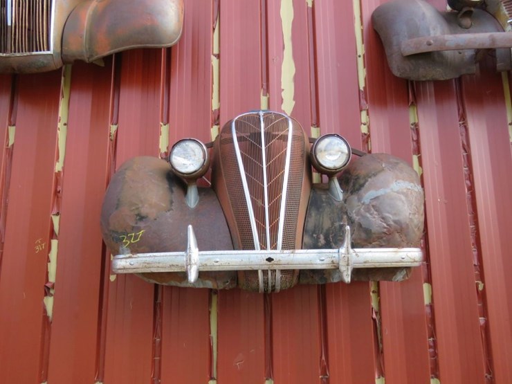 1930's-hudson-terraplane-front-clip-wall-hanger-image-1