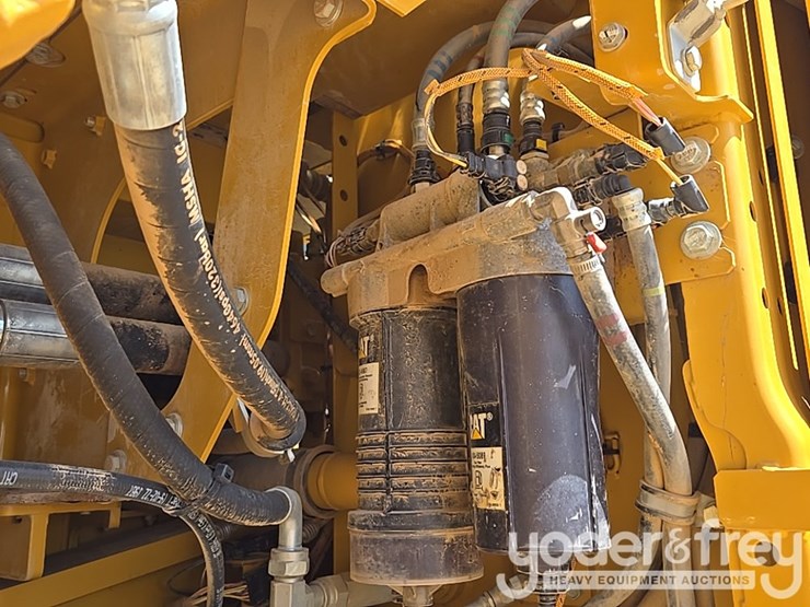 2019-caterpillar-336-image-44