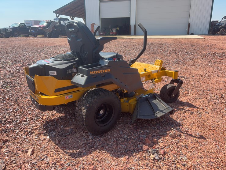 hustler-zero-turn-mower-image-8