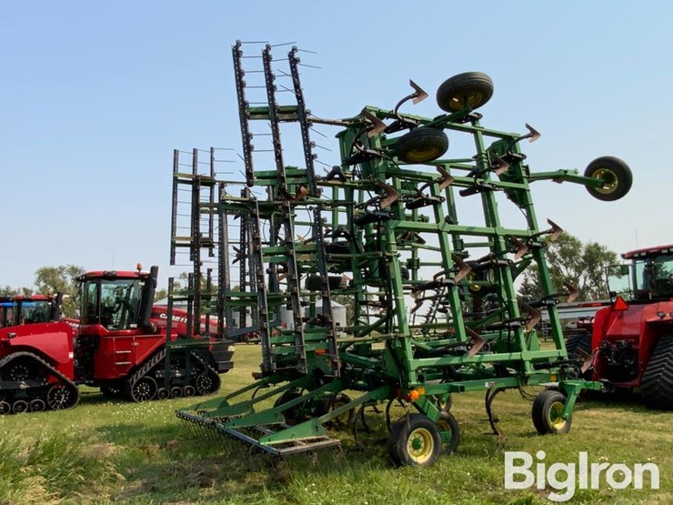 john-deere-1810-image-5