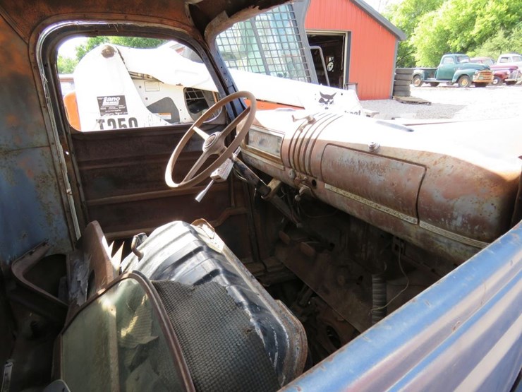1946-chevrolet-pickup-image-4