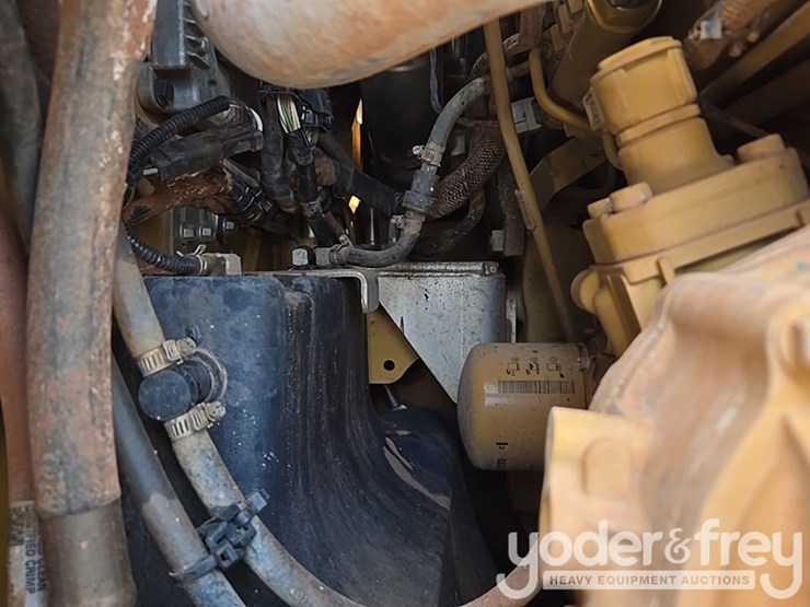 2020-caterpillar-272d-image-37