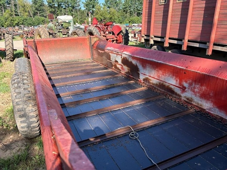 new-holland-185-image-6