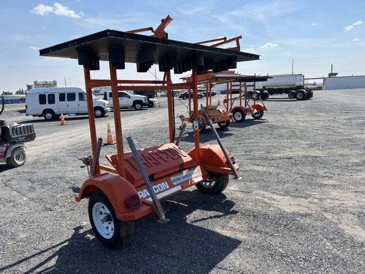 2000-trafcon-tc1-25s-towable-arrow-board-image-3