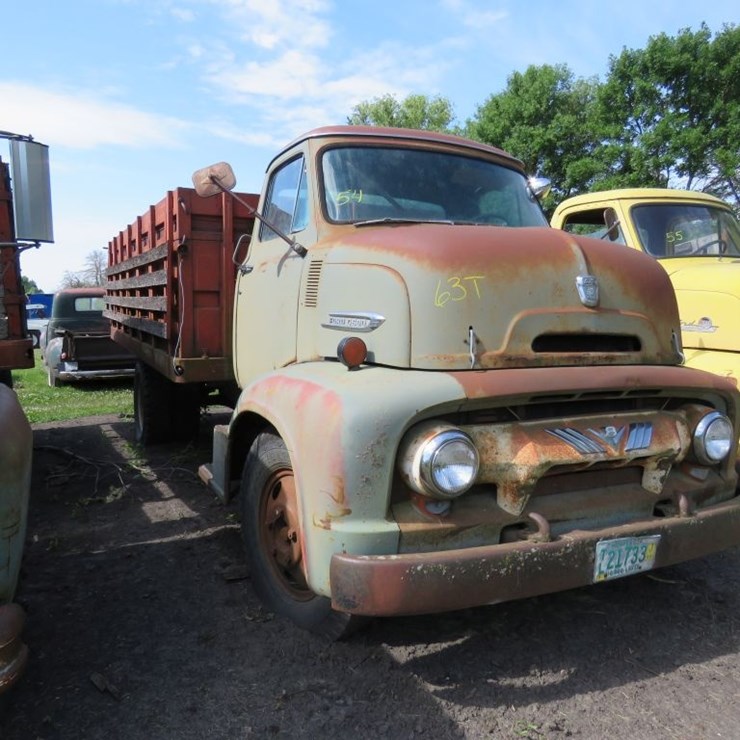 1954 FORD C600