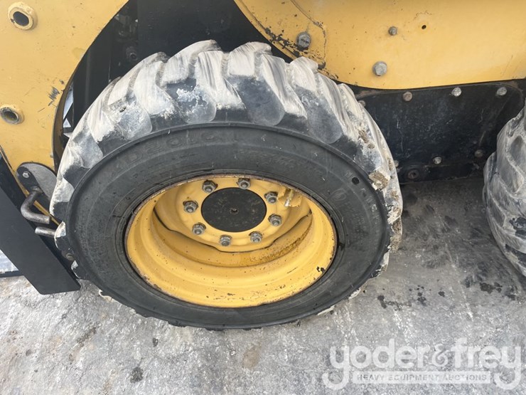 caterpillar-216b-image-13