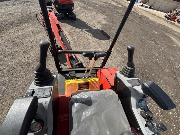 2026-tpm-20kh-hydraulic-excavator-image-16
