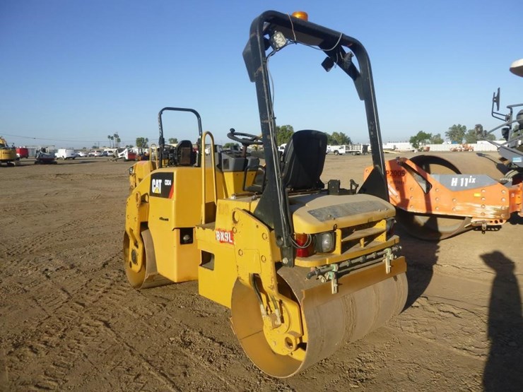 2008-caterpillar-cb34-image-5