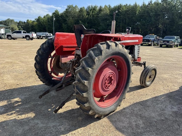 massey-ferguson-165-image-6