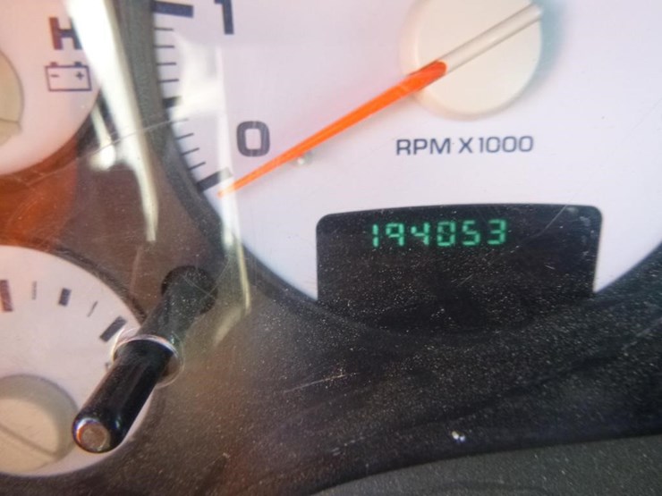 2005-dodge-ram-2500-image-30