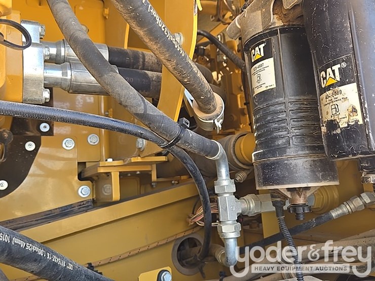 2019-caterpillar-336-image-45