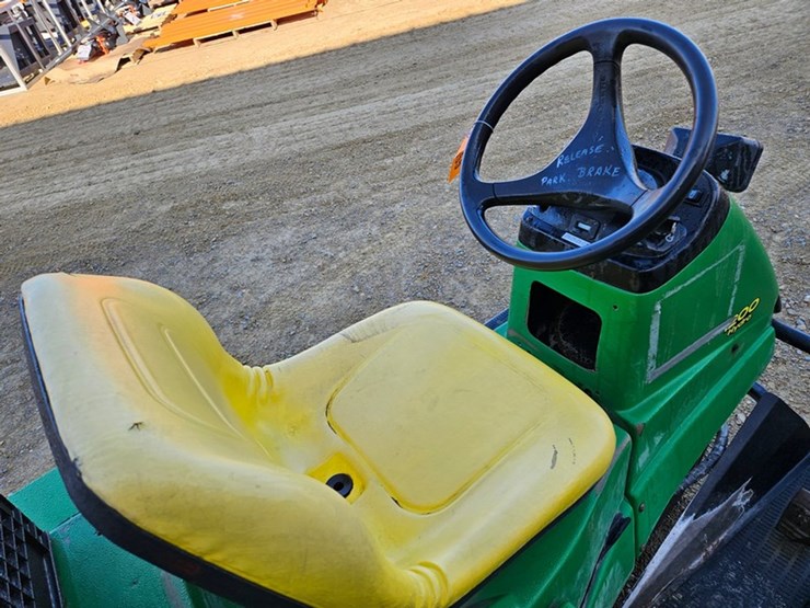 john-deere-1200-image-24