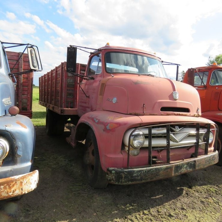 1955 FORD C600