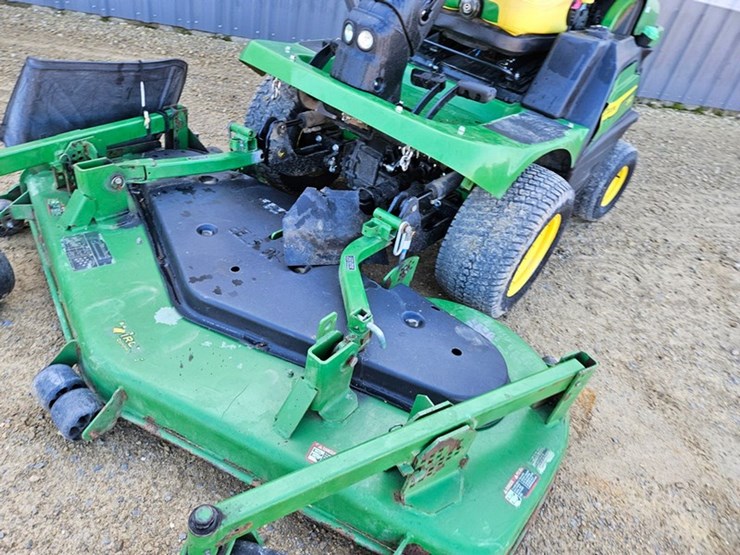 2023-john-deere-1550-image-11
