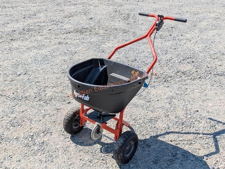 agri-fab-spin-spreader-image-1