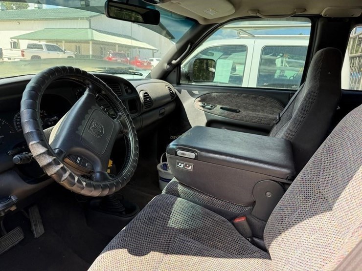 2001-dodge-ram-3500-image-7