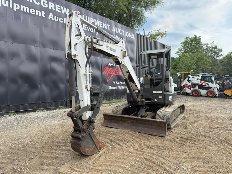 2011-bobcat-e50-image-7