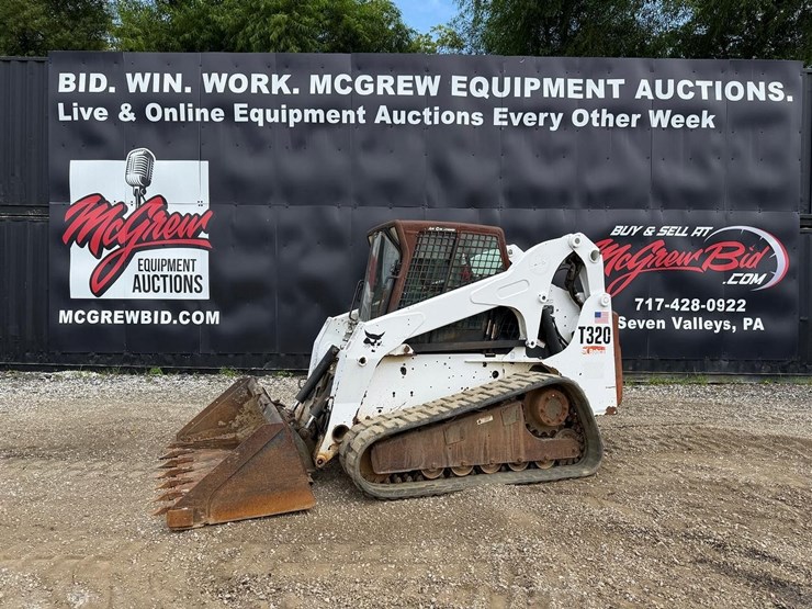 2007-bobcat-t320-image-1