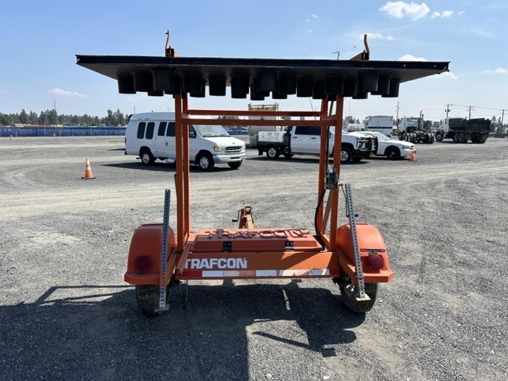 2000-trafcon-tc1-25s-towable-arrow-board-image-4