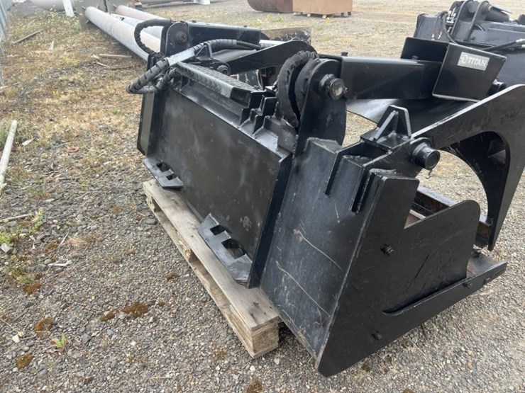 2020-titan-72"-grapple-bucket-image-3