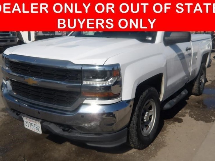 2016-chevrolet-silverado-1500-image-1