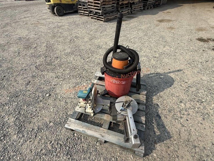 shop-&-tool-lot---see-description-image-1