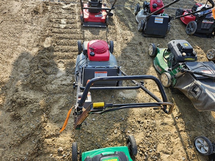 #18-•-honda-push-mower-image-4