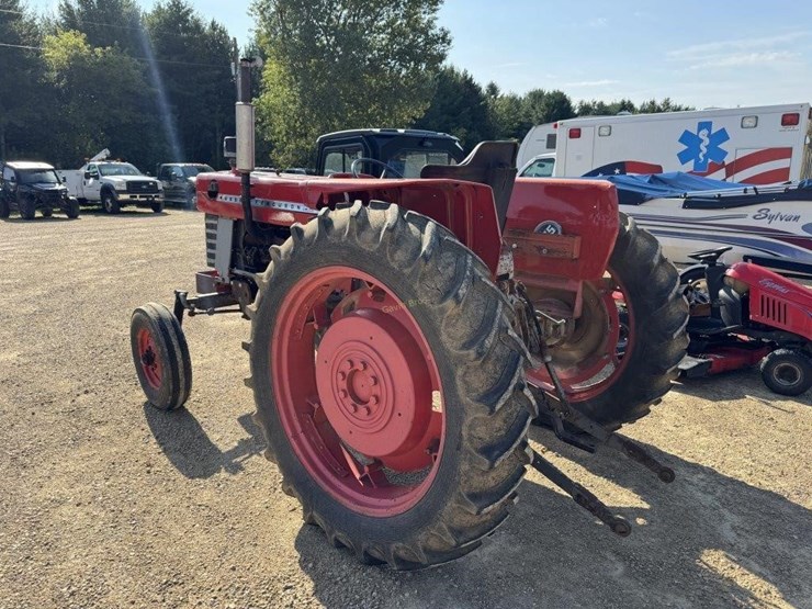 massey-ferguson-165-image-11