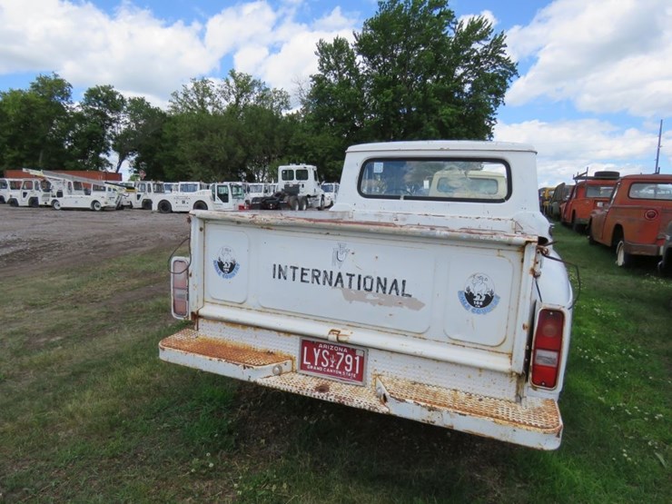 1970-international-1100-image-5