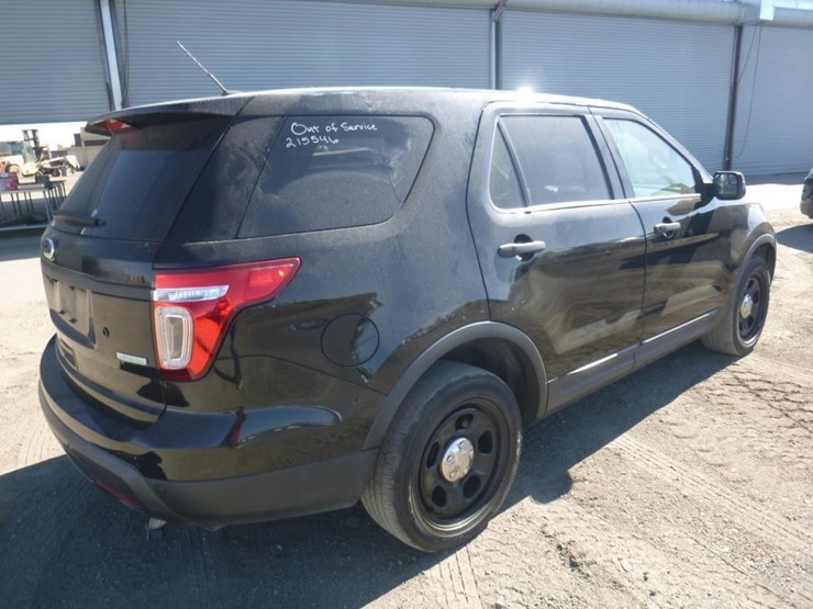 2015-ford-explorer-image-3