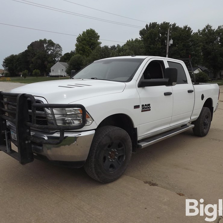 2016 RAM 2500 ST