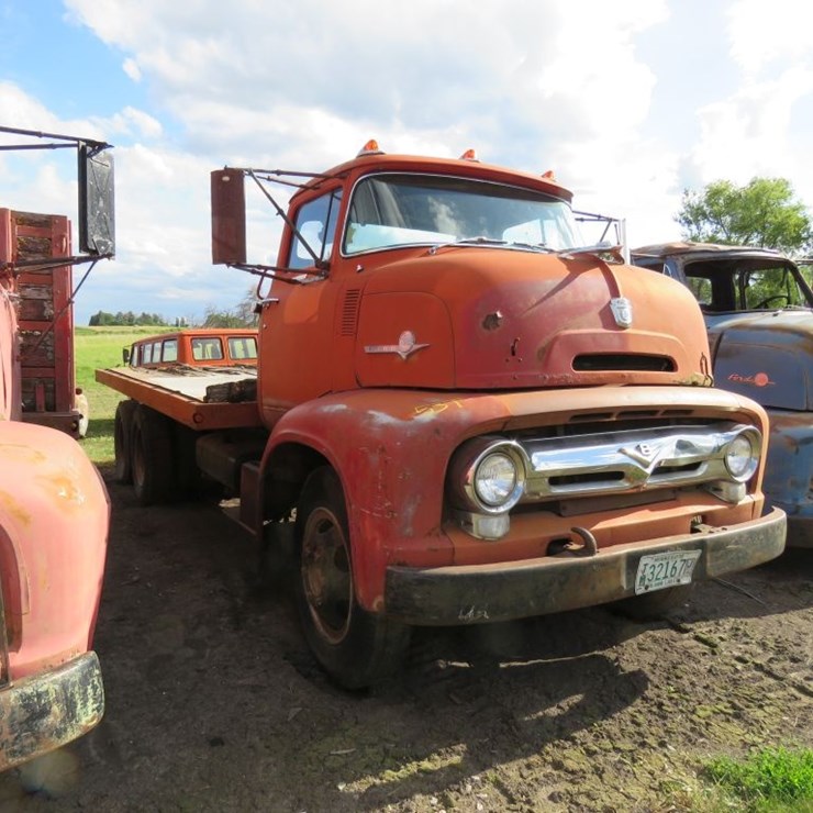 1956 FORD C600