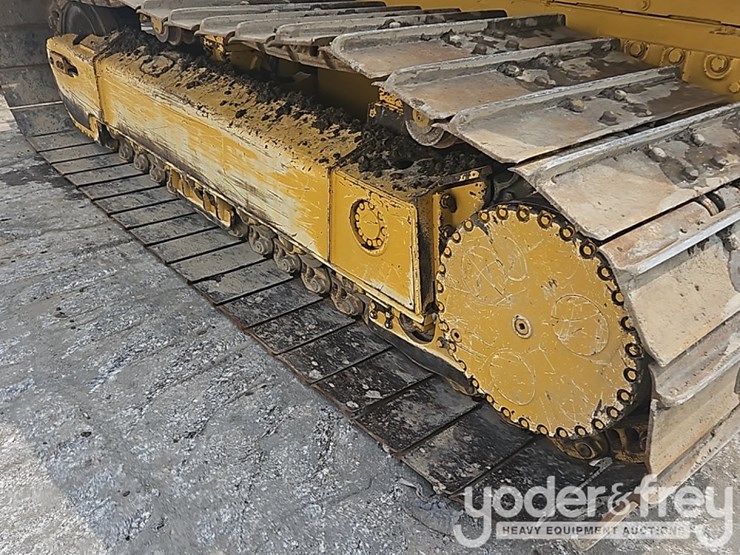 2013-deere-750k-lgp-image-29