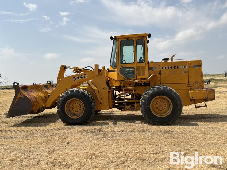 deere-544e-image-8
