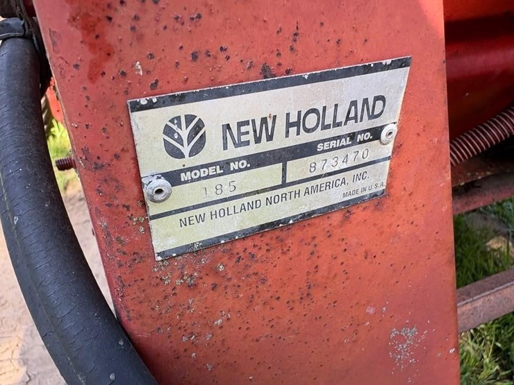 new-holland-185-image-5