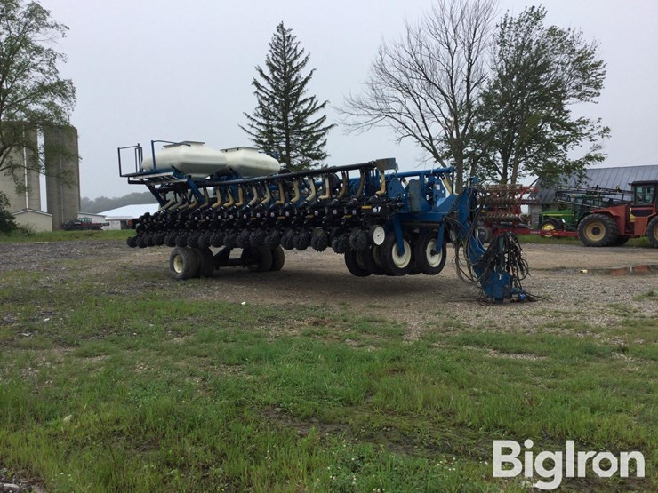 2009-kinze-3700-image-3