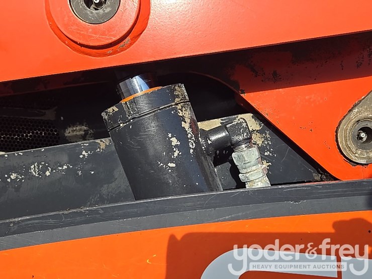 2023-kubota-svl97-2-image-26