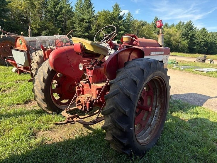 farmall-460-lp-gas-tractor-image-4